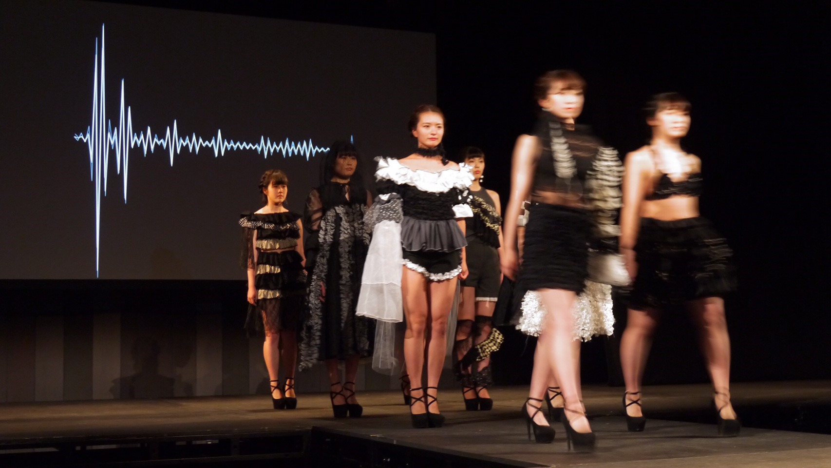 関西で今 注目のファッションサークル 京都女子大学twinkle のサマーショーをレポート Ready To Fashion Mag
